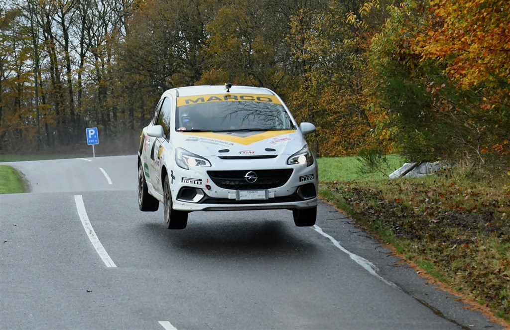 Marco Gersager og Jeannette Kvick var i Gjern Bakker flyvende i sæsonens sidste runde om årets Danmarksmesterskaber i Rally
(Foto: Morten Dam - autoMOTIV/specialpress)